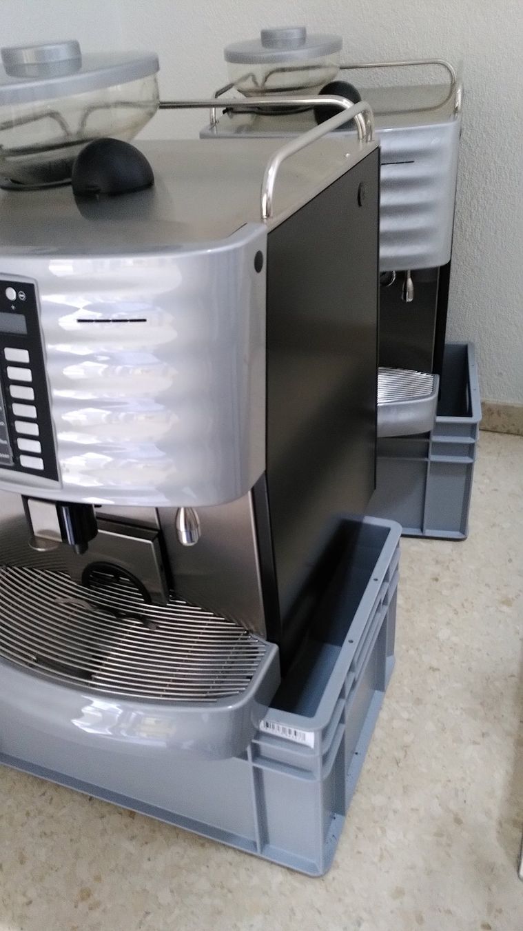 Schaerer Macchine per caffè & Macchine per espresso: Kaffeemaschine Schaerer Vollautomat – Usato da Malters venduto da Studi112 2