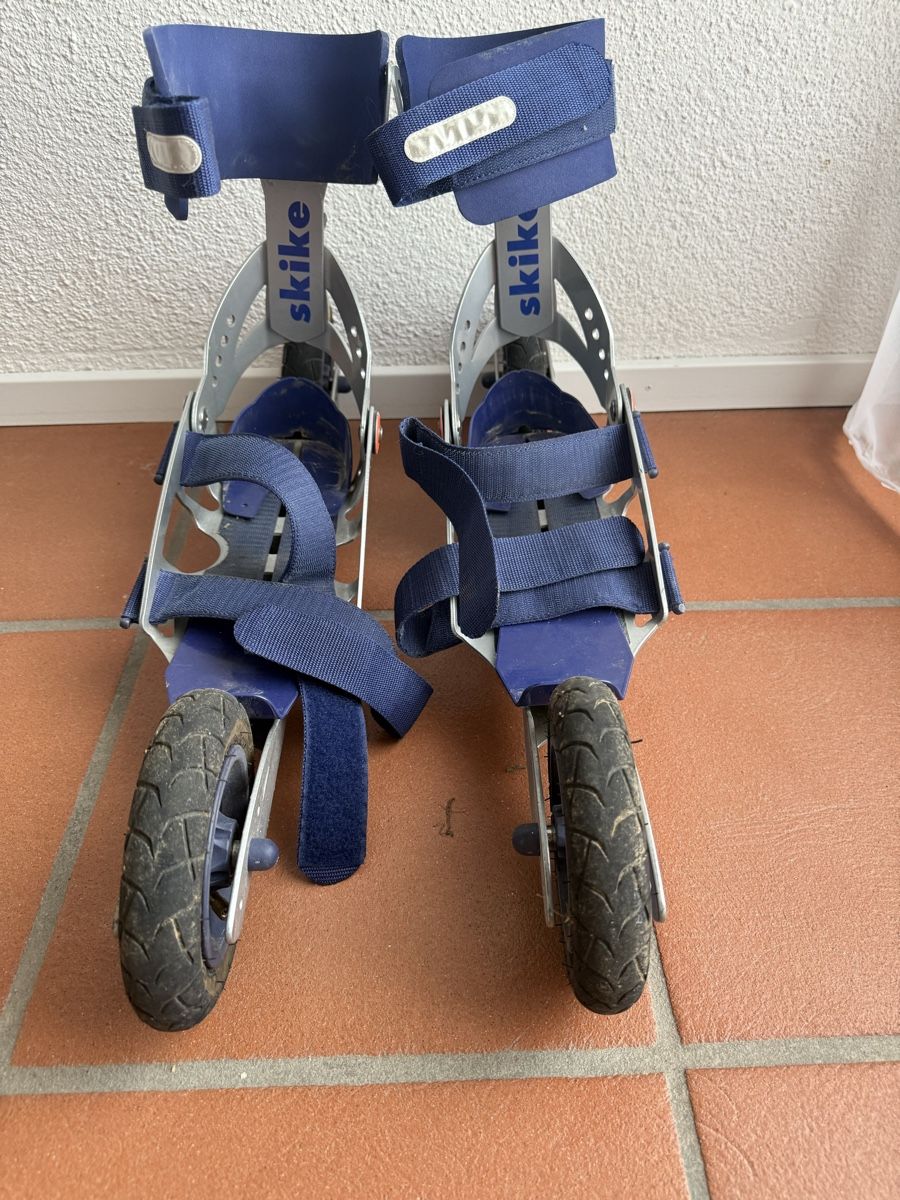 Skike Pattini in linea & Pattini a rotelle: Skike V07 – Usato da Wigoltingen venduto da josuah123 2