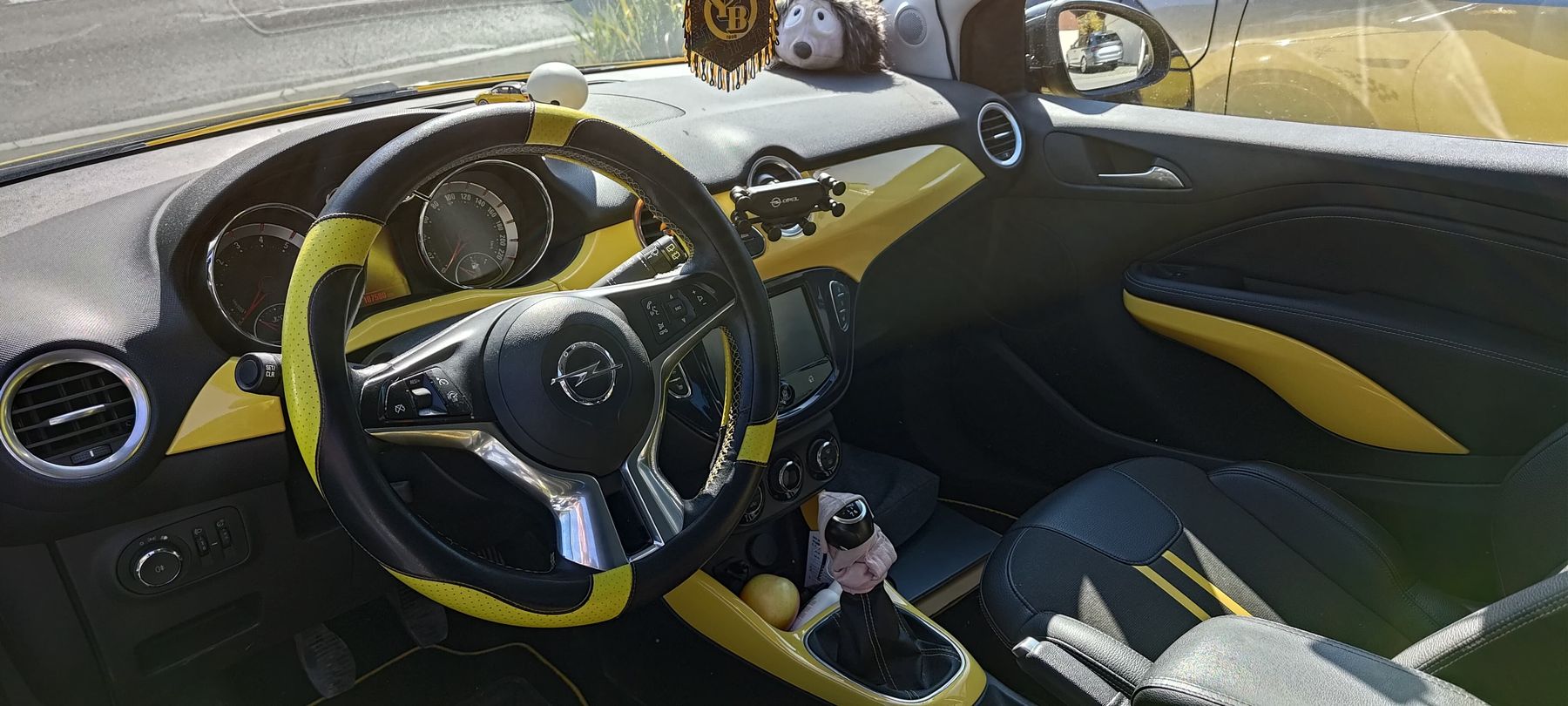 Opel Autos: Opel Adam – D'occasion à Lieli par Maholo 4
