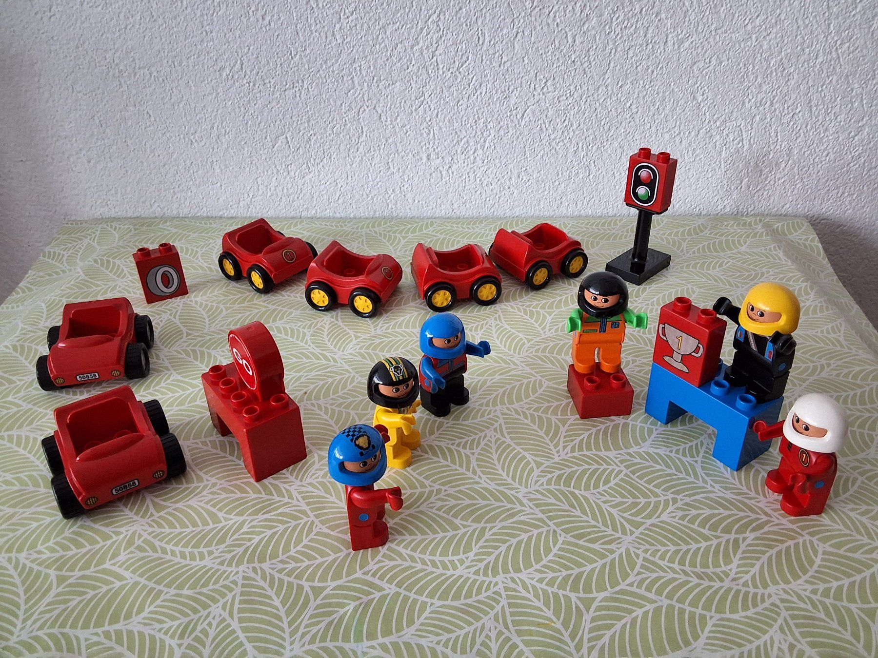 Lego Giocattoli: Lego Duplo Racinng-Team lll rot – Usato da Liebefeld venduto da moony4blue 3