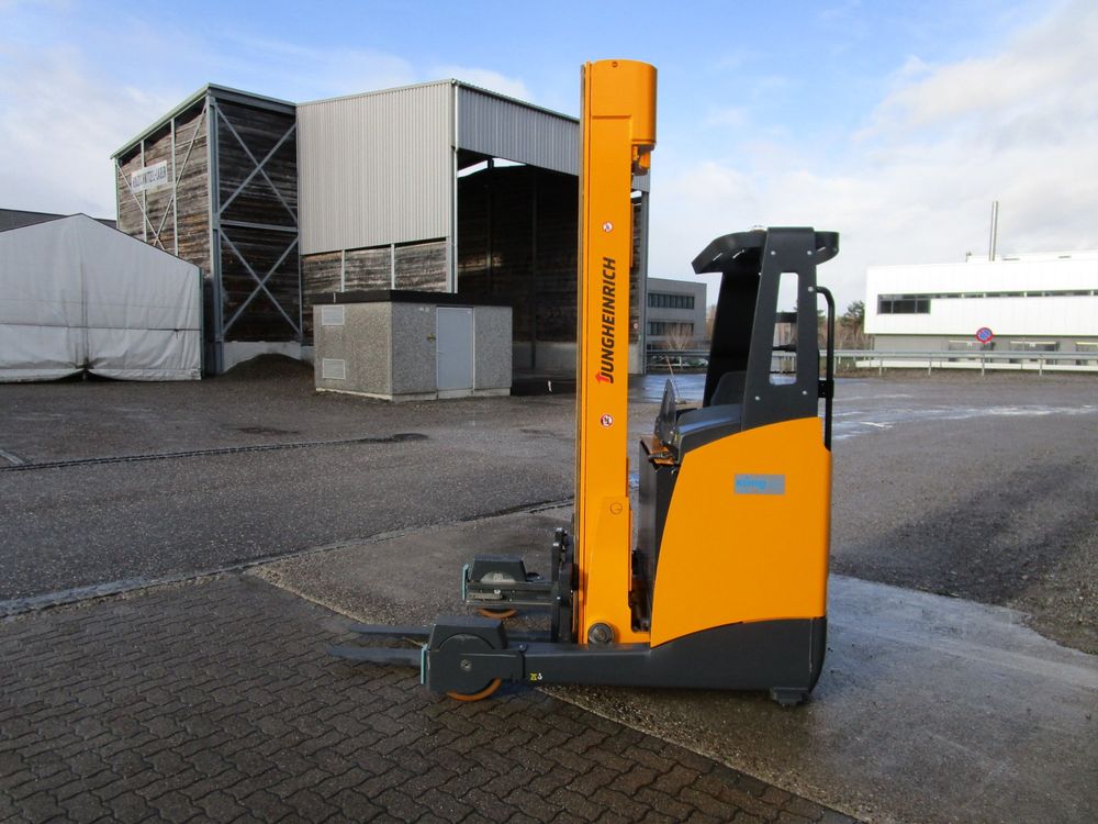 STAPLER Jungheinrich ETV320 Triplex 6950 mm 2000kg neuwertig (Gebraucht ...