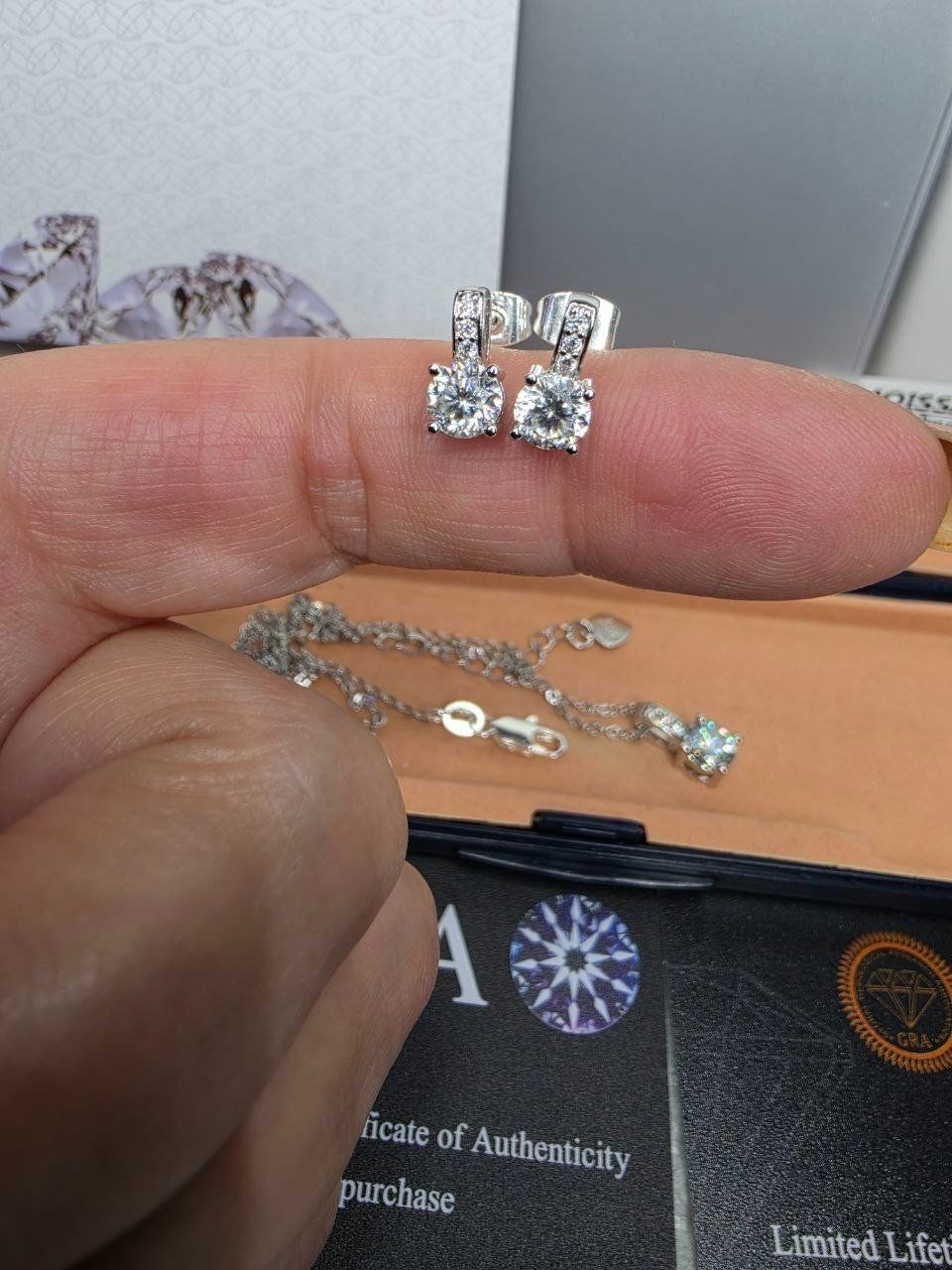 Altri gioielli: Ensemble argent et diamants de moissanites de 2 ct GRA – Nuovo e nell'imballaggio originale da Reconvilier venduto da Tsma67 5
