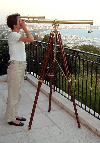Telescopi: Messing Teleskop auf Palisander Stativ – Nuovo e nell'imballaggio originale da Valbonne venduto da laiton.france