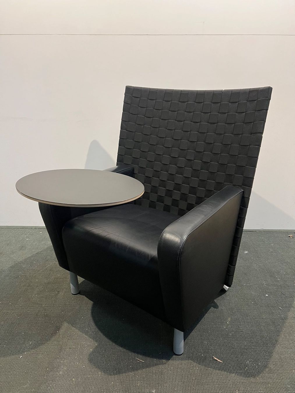 Poltrone: Blitzauktion! DIETIKER Webb Lounge Sessel – Usato da Wangen an der Aare venduto da TBYN
