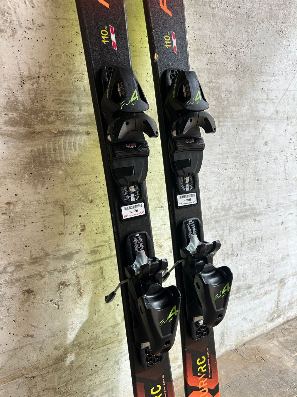 Fischer Skis: Fischer RC4 Kinder Ski 110cm – Gebraucht aus Emmenbrücke von karkarkar 2