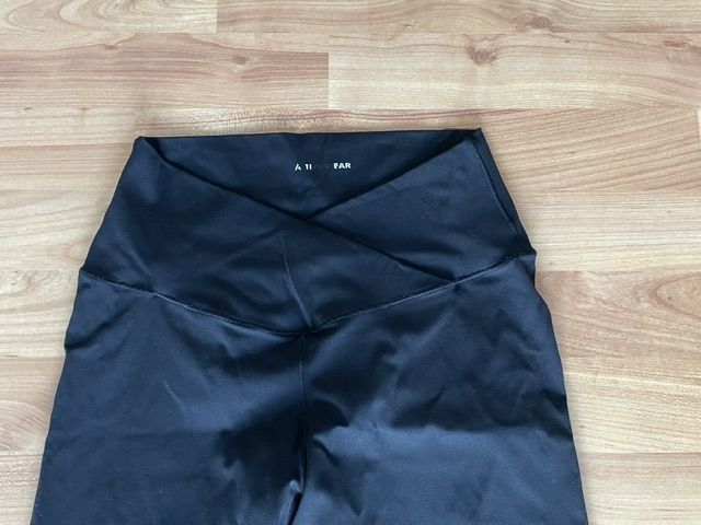 Leggings: Sport Leggins, Grösse S – Gebraucht aus Niederweningen von sho_mb8y 1