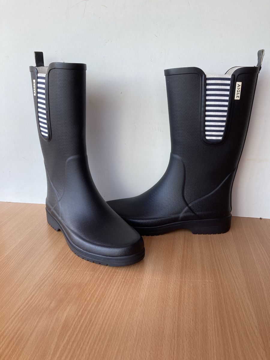 Damenschuhe: Gummistiefel Aigle Gr. 41 – Neu (gemäss Beschreibung) aus Krattigen von schwandegg