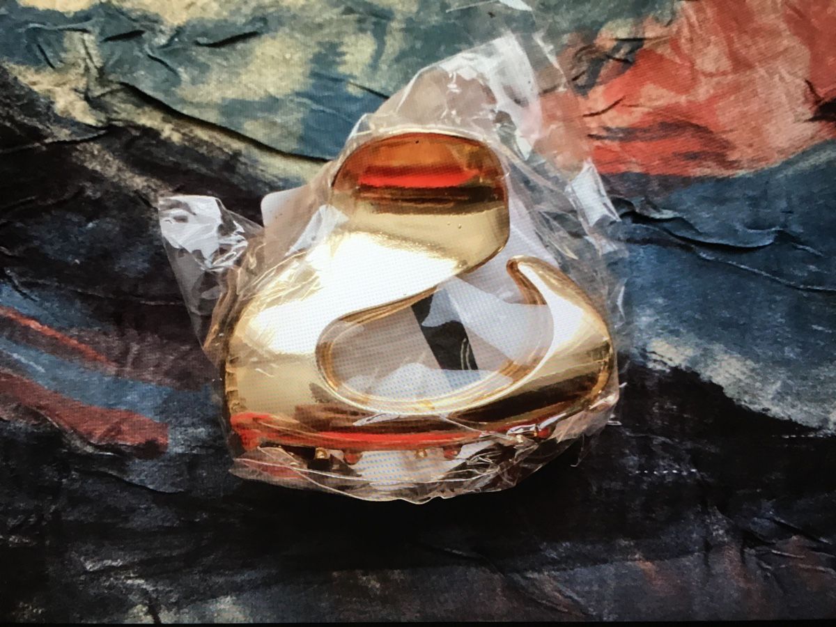 Haarschmuck: Elegantes, einfarbiges Haar-Accessoire mit Hai-Clip, klein – Neu und originalverpackt aus Bellinzona von ModaLugano 1