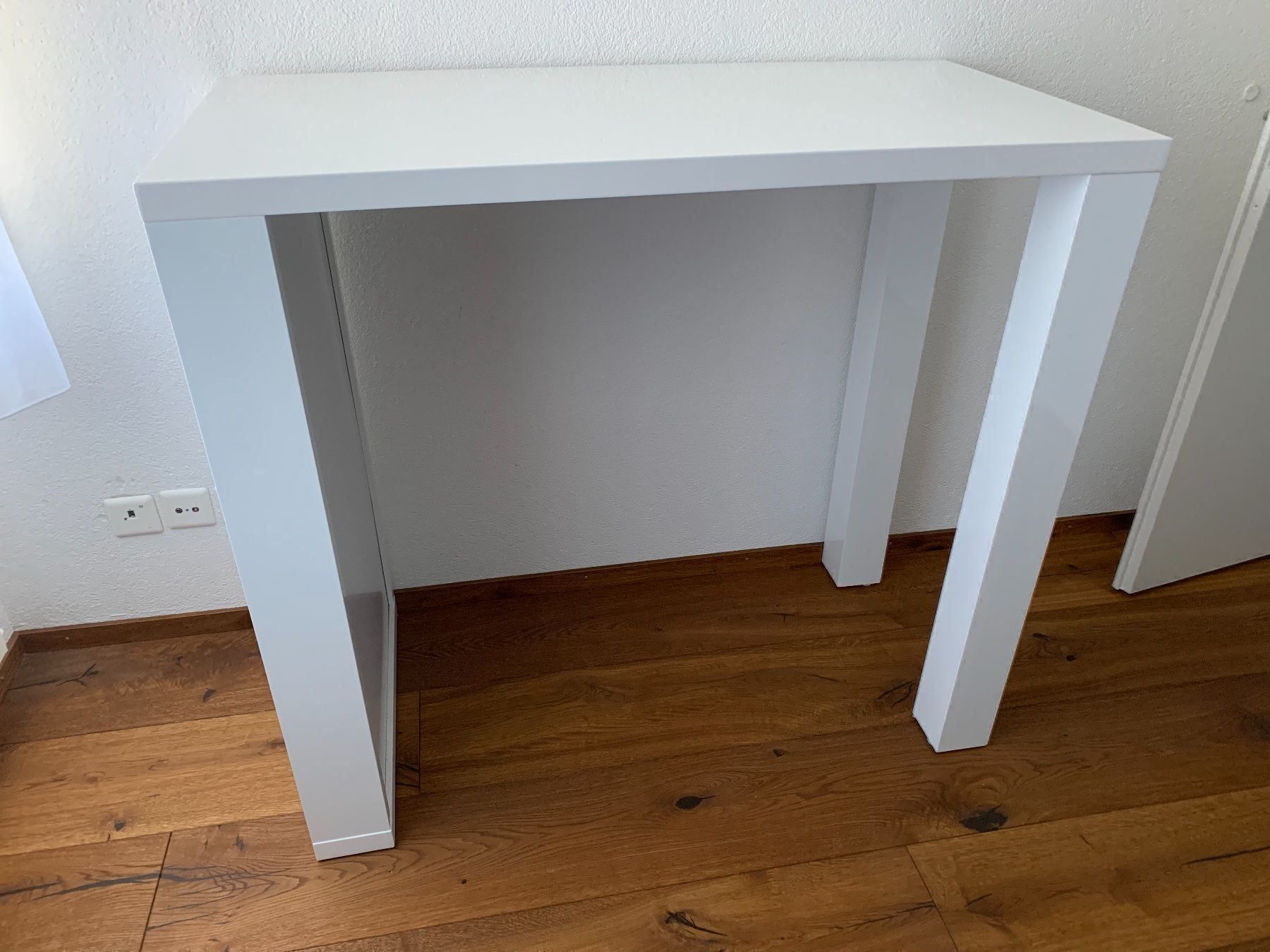 Tische: Bartisch Farbe Hochglanz Weiss, Neuwertig – Neu (gemäss Beschreibung) aus Einsiedeln von important__ 1
