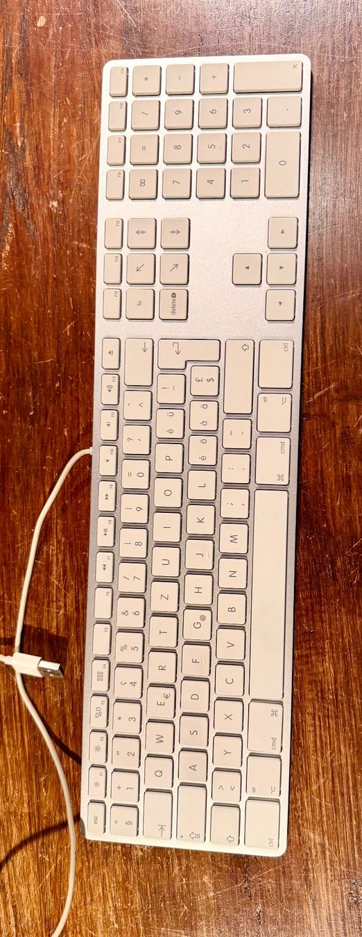 Apple Claviers: Tastatur Apple – D'occasion à Wettingen par Leila030 1