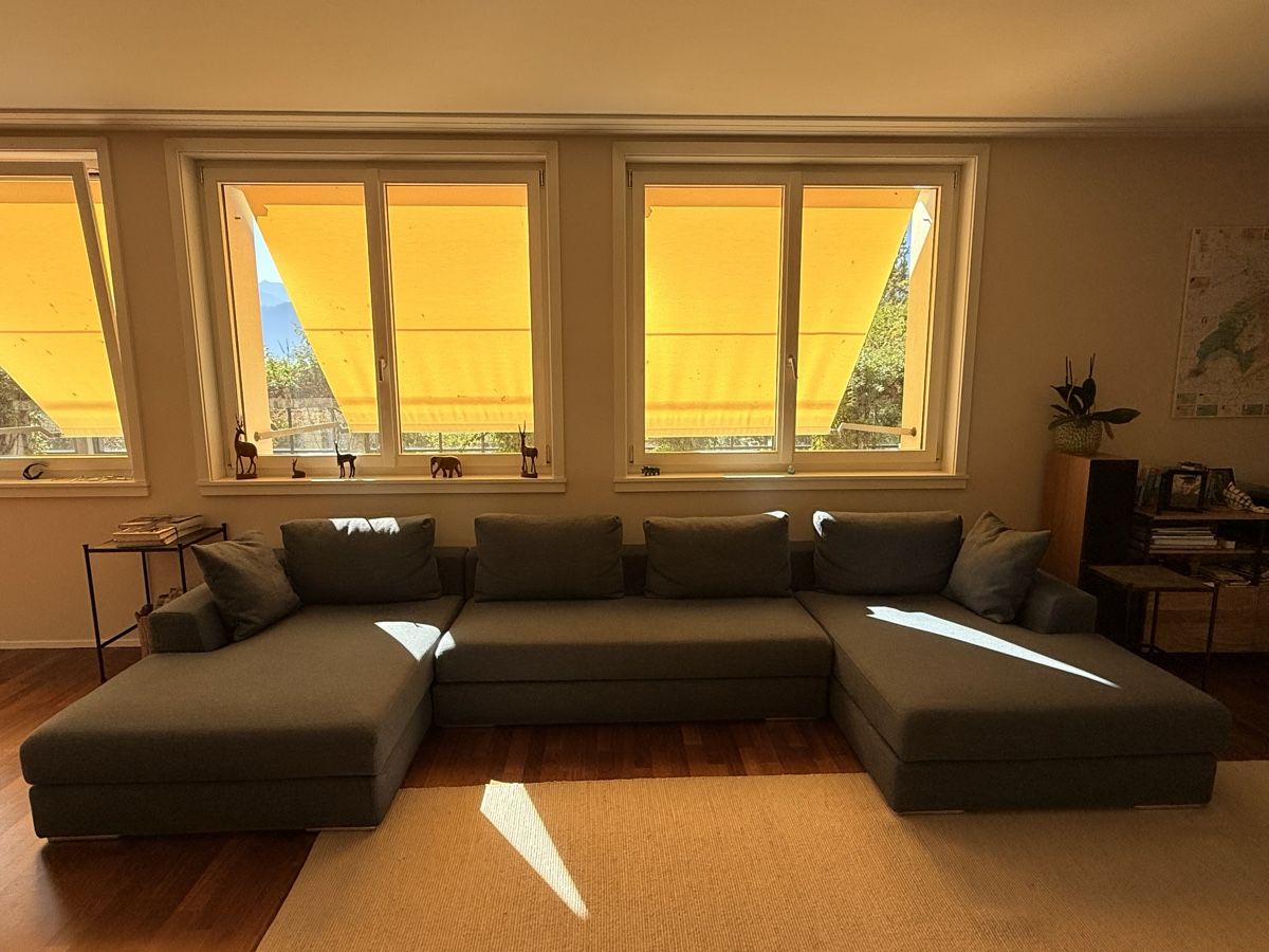 Sofas: Sectional Sofa – D'occasion à Luzern par meb_m6s8 4