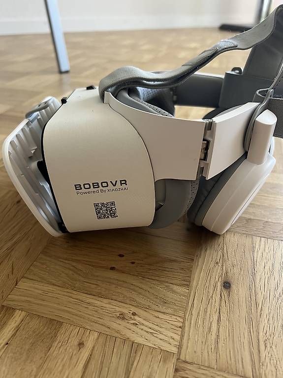Casco VR: Virtual Reality Brille, in gutem Zustand – Usato da Flawil venduto da SG8888