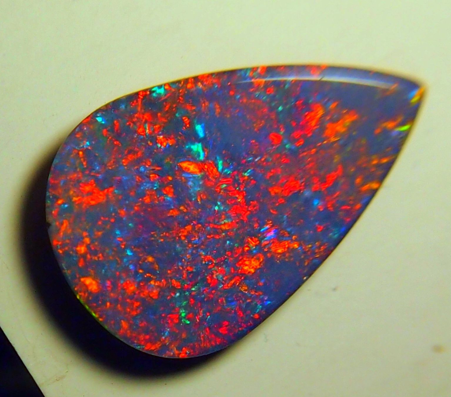 Pietre preziose: 5,94 CTS A GRADE STUNNING DOUPLETTE OPAL! AAA – Nuovo e nell'imballaggio originale da Reinach BL venduto da Marblue