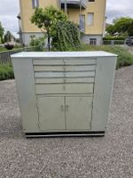 Vintage Werkstattschrank / Apothekerschrank, Metall, Top!