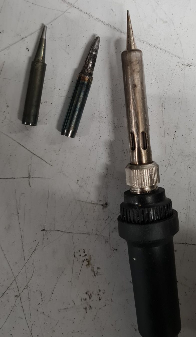 Alle Werkzeuge: Lötstation Toolcraft 50W mit 2 zusatz Spitzen – Gebraucht aus Horw von Arta20000 3