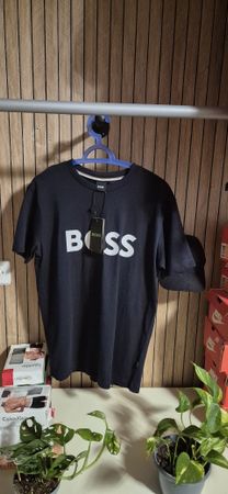 orginal BOSS T-Shirt schwarz Grösse S & M neu mit Etikett