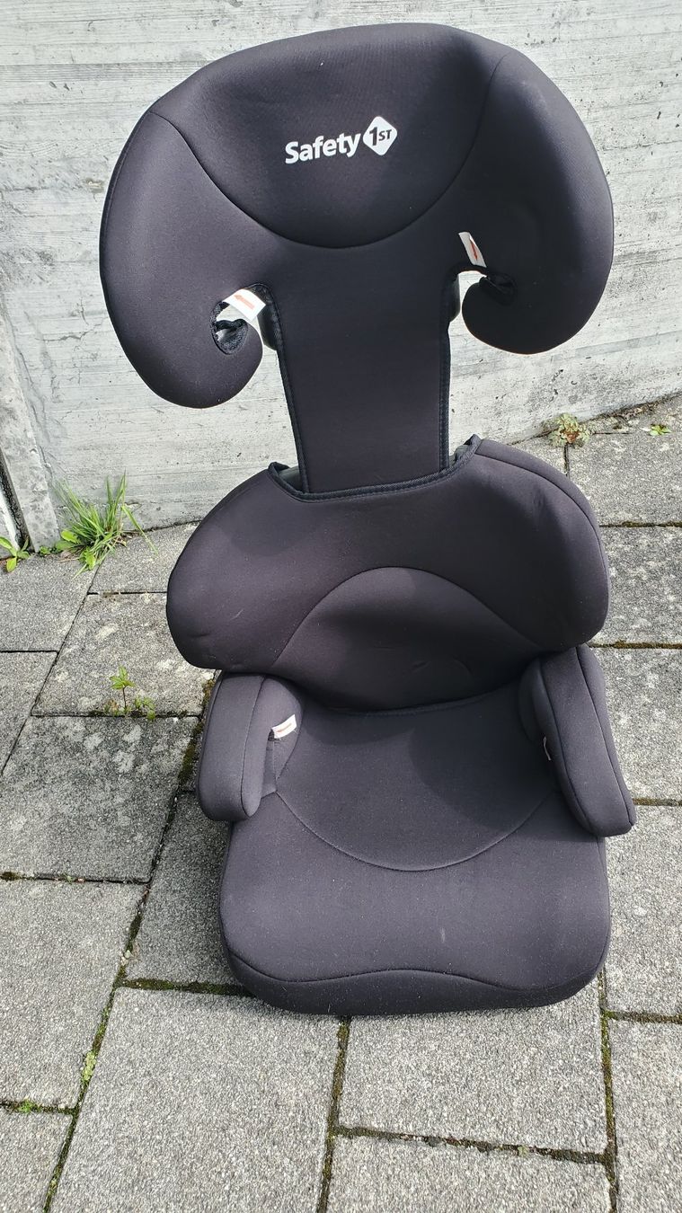 Auto-Kindersitze: Sitzerhöhung Kindersitz Safty 1st – Gebraucht aus Zofingen von Trono 1