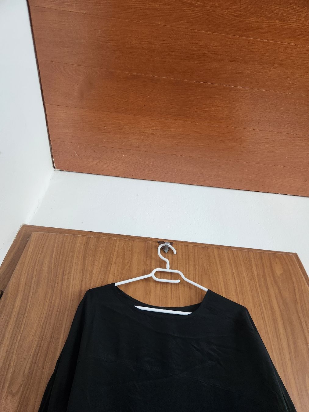 Blusen: Haut en soie noir taille unique  – Gebraucht aus Niedergösgen von Eva2410 4