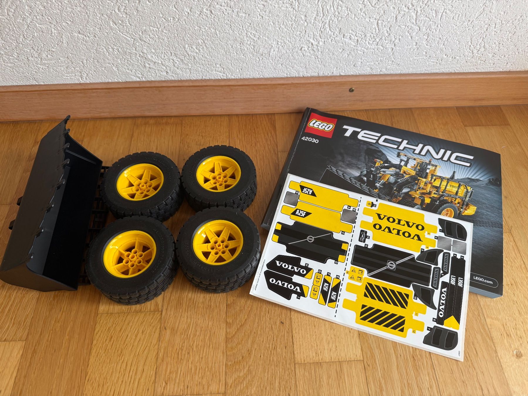 Lego Kit di costruzioni: Lego Technic 42030 Volvo – Usato da Echandens venduto da vro_v7jk 2