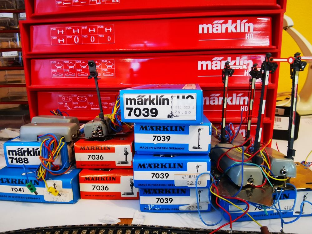 3 Signaux Marklin HO Métal – Signalisation Ferroviaire Modèle 432