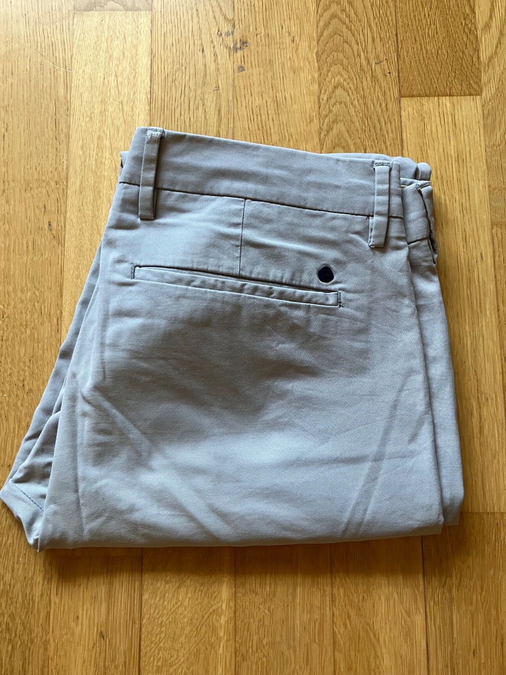 Hosen: Graue Chinos No Nationality - Gr. 32/32 – Gebraucht aus Basel von Benji_4051