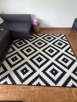 Schöner IKEA Teppich, Schwarz/Weiss Muster, 200x200cm
