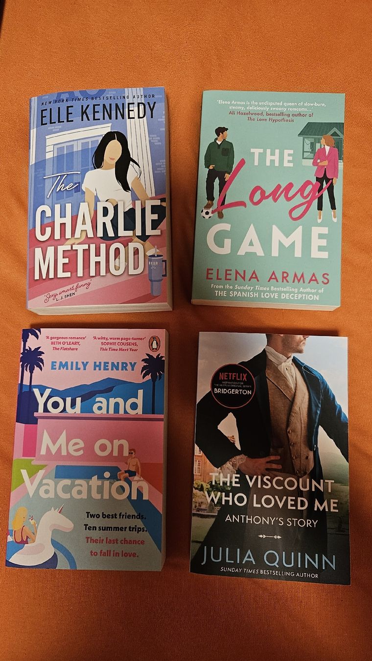 Bücher: Set of Romance Books – Neu (gemäss Beschreibung) aus Grenchen von ailina_aeschlimann