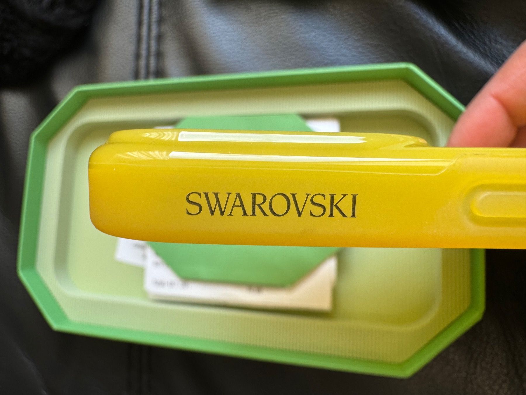 Swarovski Covers & Schutzfolien: SWAROVSKI CASE für IPhone 13 Pro Max – Gebraucht aus Steinhausen von Mimirose114 5