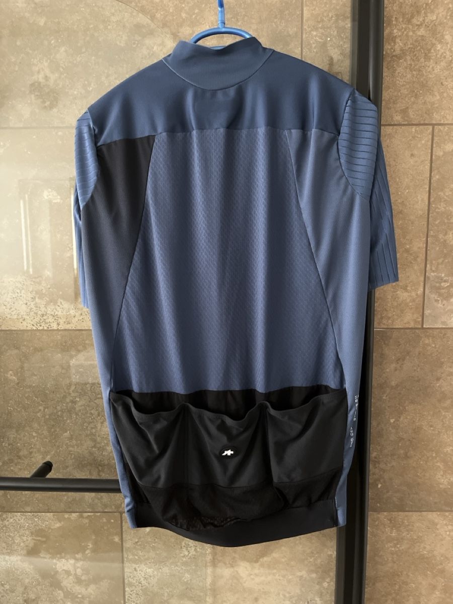 Canottiere & Pantaloni: Assos Trikot Equipe RS S11 – Usato da Rain venduto da swmxman 2
