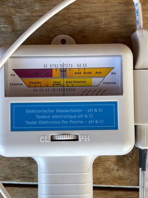 Aquaself 6-in-1 Poolwasser-Teststreifen – 100 Stück | Misst PH, Chlor, Härte, Cyanursäure & Mehr | In Wiederverschließbarer Dose