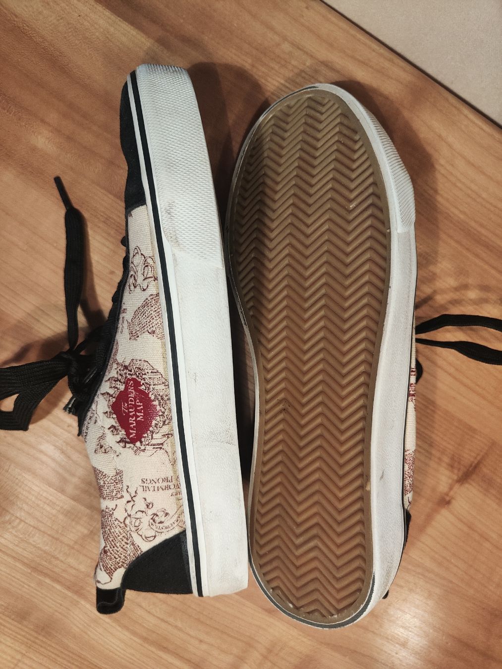 Scarpe da donna: Harry Potter Schuhe Grösse 37 – Usato da Flawil venduto da sus_9hdn 2