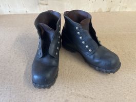 Alte Nagelschuhe 
