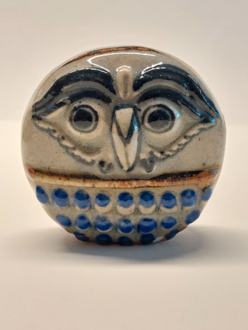 Statuette: Kleine Eulen-Figur aus Keramik – Nuovo (secondo la descrizione) da Liebefeld venduto da Helveticus6