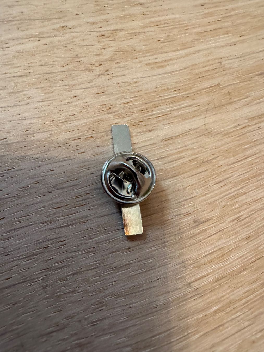 Placchette & Badge: Pin / Anstecker – Usato da Winkel venduto da Schorley 1