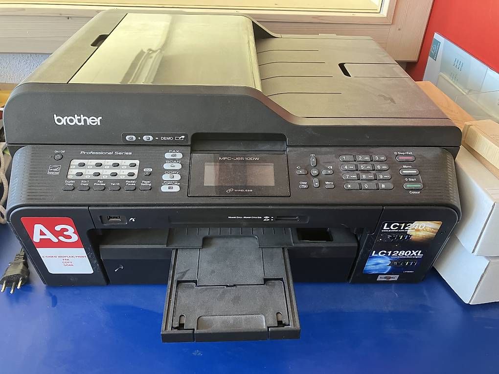 Brother Fotocopiatrici: Multifunktionsgerät Brother MFC – Usato da Wolfertswil venduto da mb9081