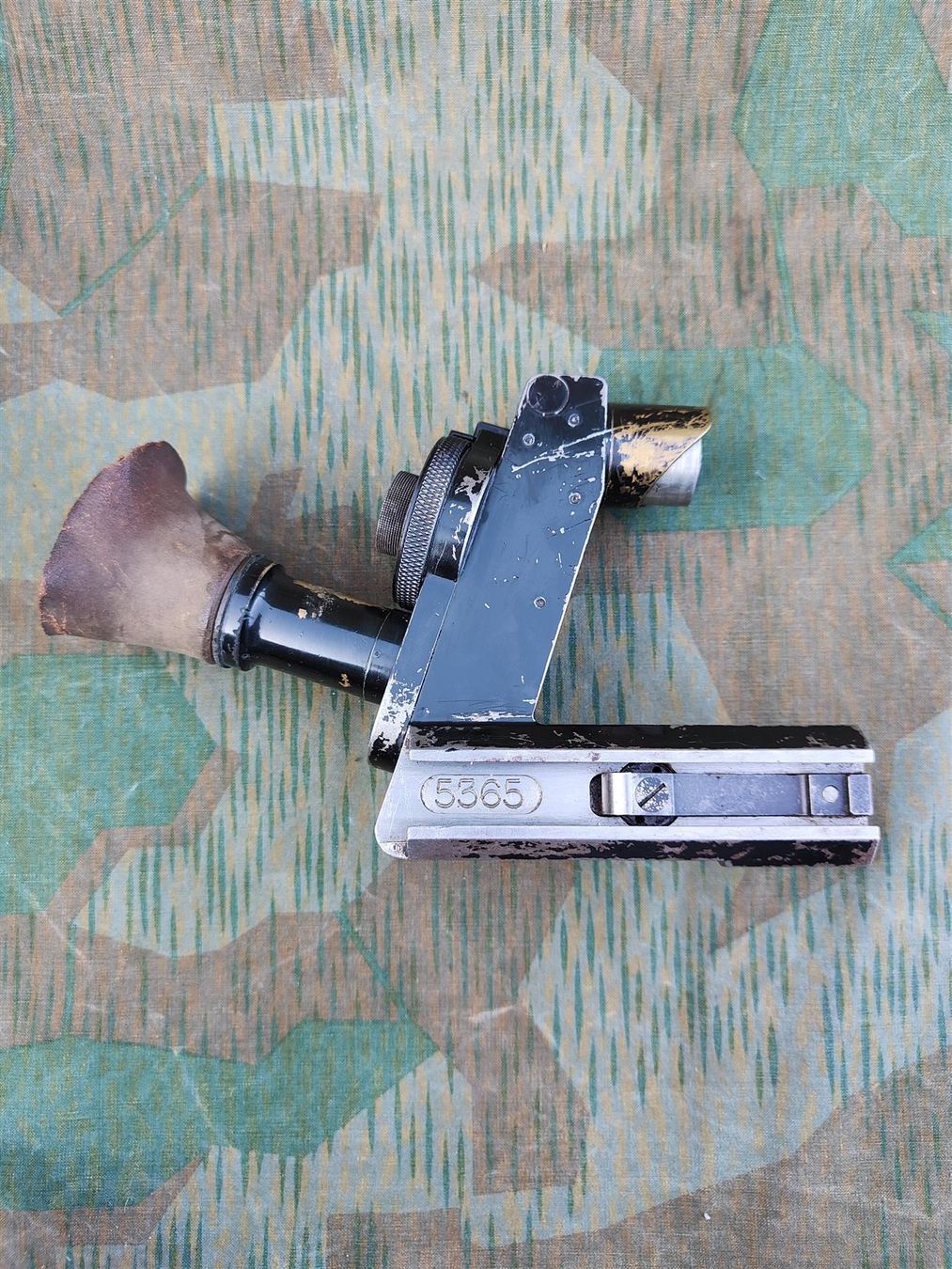 Schweizer Armee Stichwaffen: Zielfernrohr zu MG11 mit Tragetasche – Gebraucht aus Bauma von SwissMilitaria 5