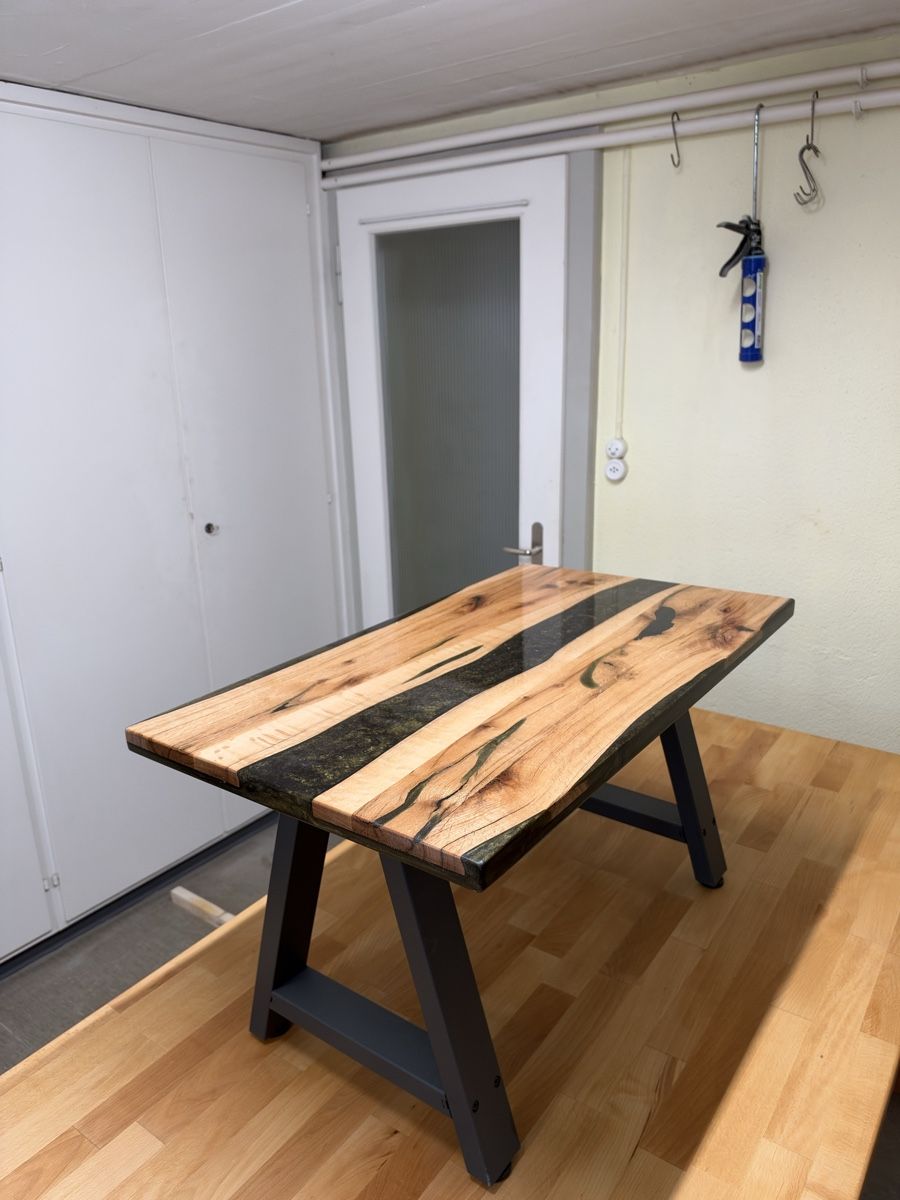 Tables: Kleiner Couchtisch – Neuf (Voir description) à Neu St. Johann par hei_y2gw 1