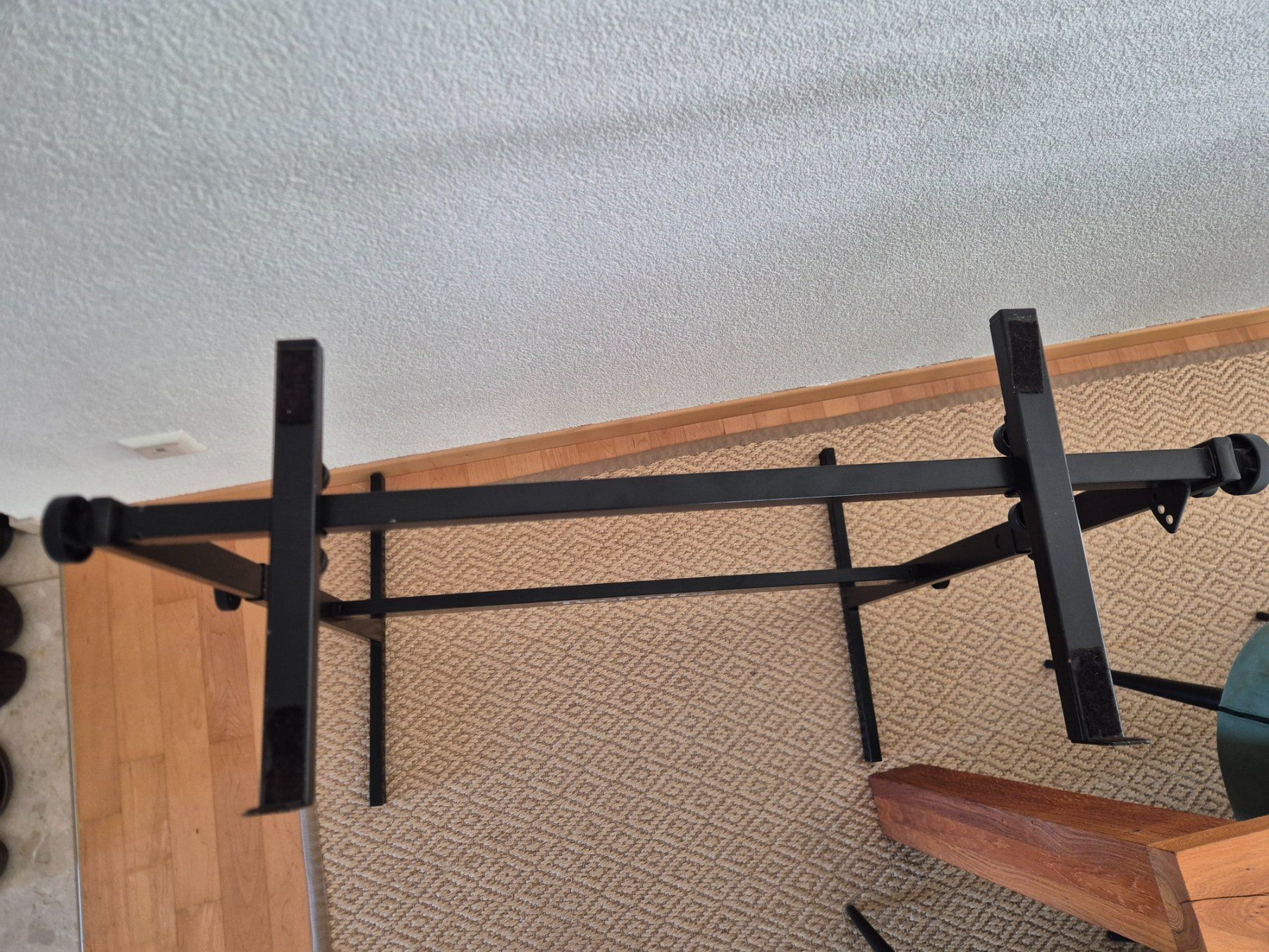 Supporti per strumenti musicali & leggii: Stage piano & Synthesizer Technics Keyboard-Ständer – Usato da Diepoldsau venduto da Kriskiz 1
