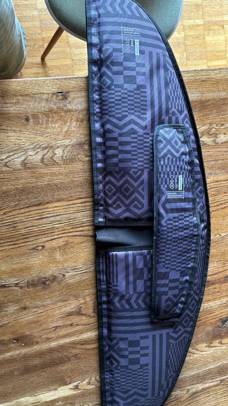 Tavole da surf e di nuoto: Duotone Wing Foil Set Free 2000/300ccm – Usato da Zürich venduto da Yeti-16 1