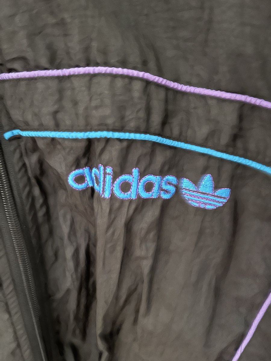 Giacche: Vintage adidas black Jacket – Usato da Ostermundigen venduto da Tyranosaurusrex01 2