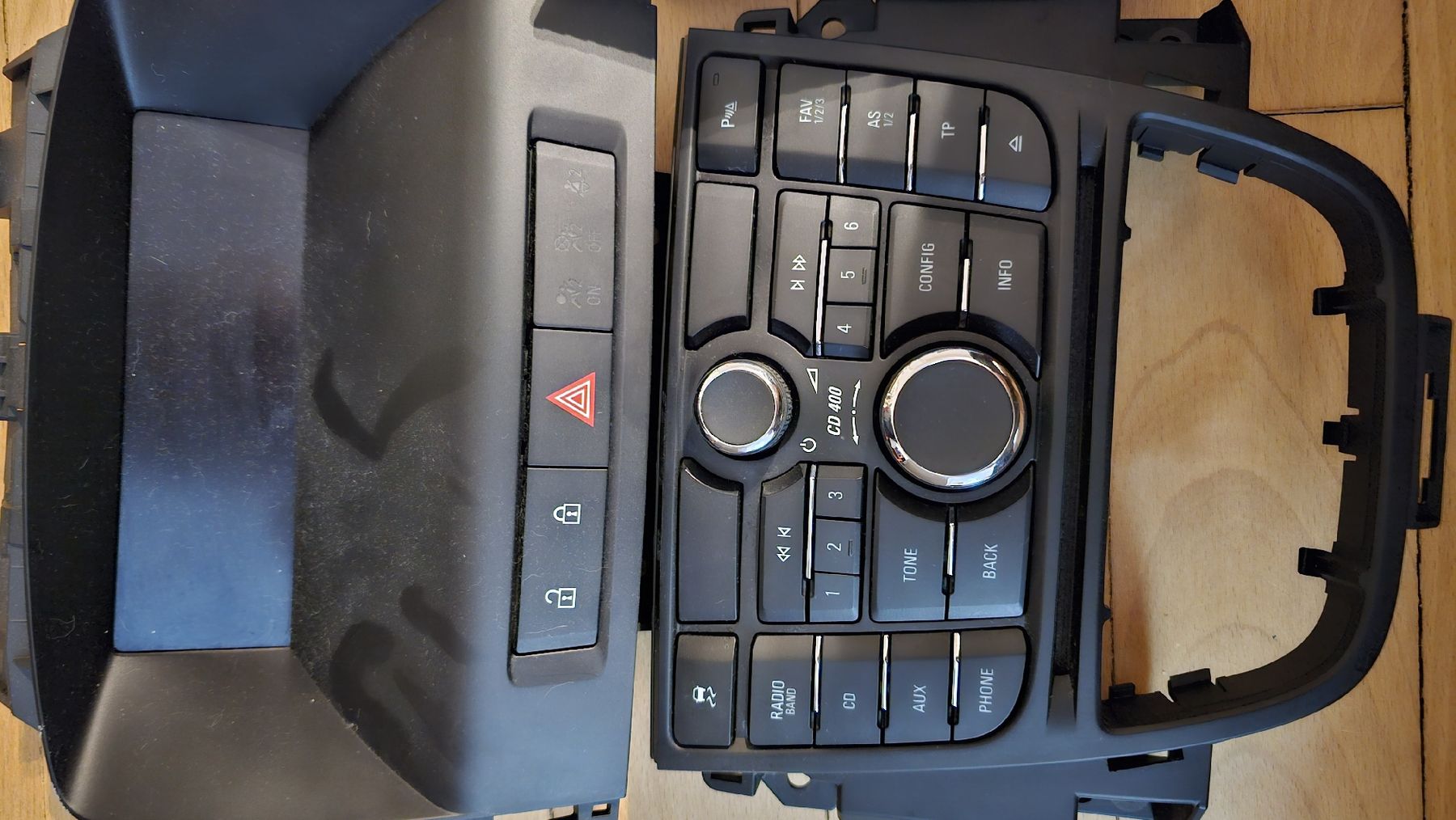 Opel Alle Autoersatzteile: Cd 400 Opel – Gebraucht aus Diessenhofen von pol_vf5q 1