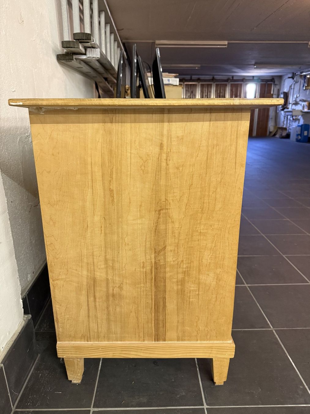 Cassettiere: Kommode antik mit 4 Schubladen – Usato da Wangen ZH venduto da Chelsea02 9