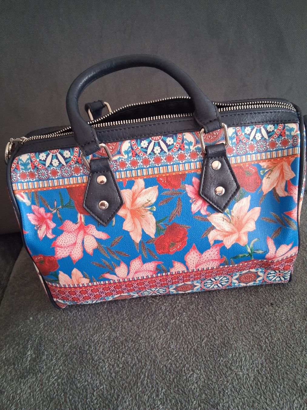 Desigual Borse da donna: Desigual Handtasche – Nuovo (secondo la descrizione) da Wolfenschiessen venduto da Ylvi21 1