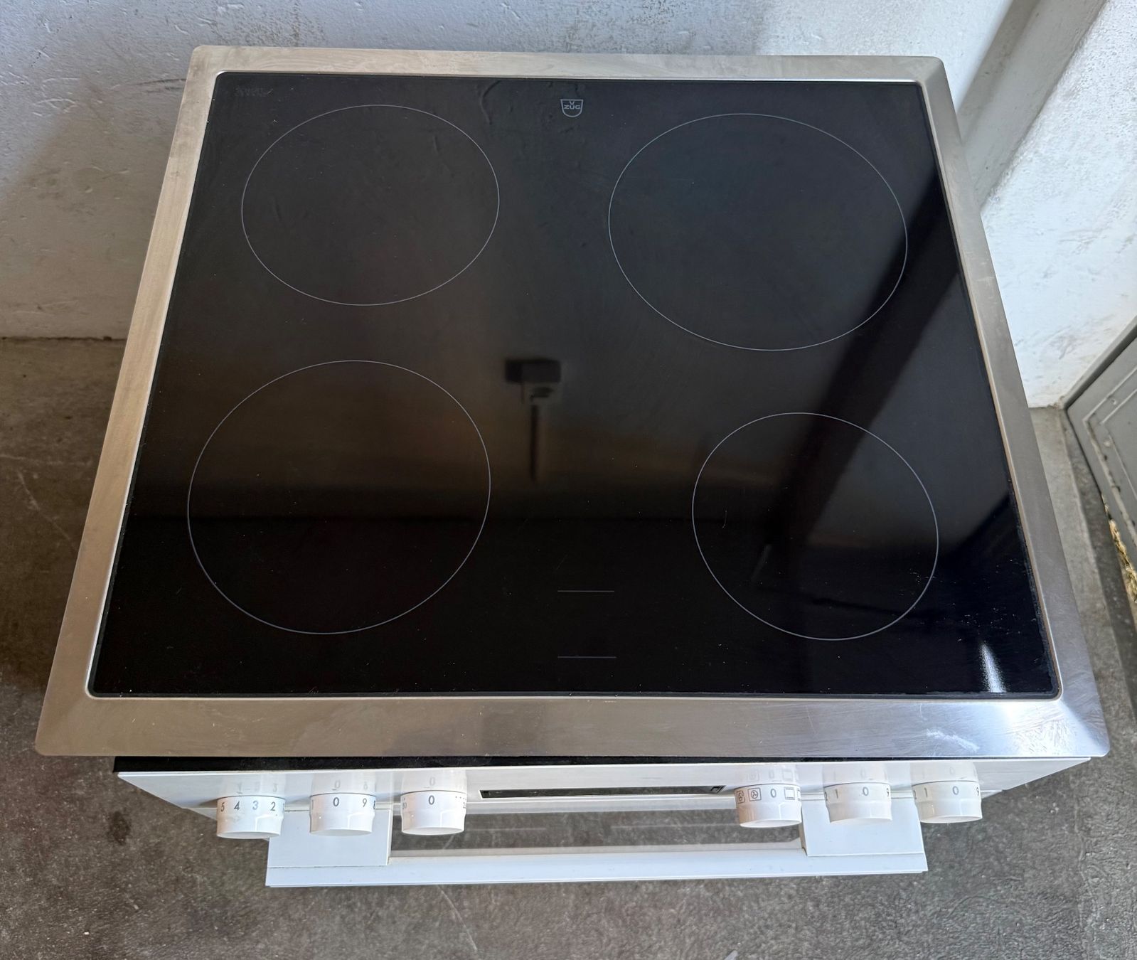V-Zug Forni: V ZUG 55cm Backofen Glaskeramik – Usato da Kloten venduto da top2000 1