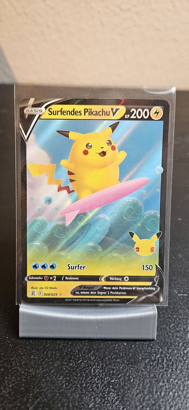 Pokémon Carte collezionabili: Surfendes Pikachu V 008/025 - DE – Usato da Belp venduto da Ginus85