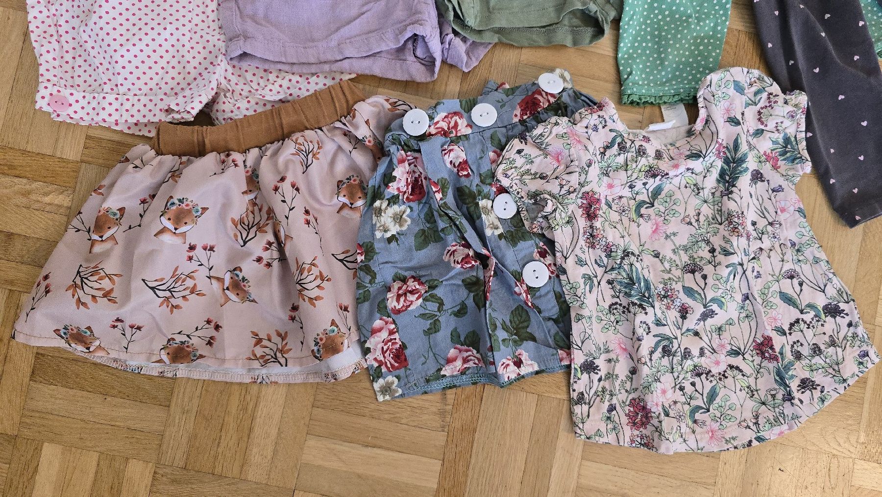 Lotti & Set di vestiti: Schönes Mädchen Kleiderpaket Grösse 80 – Usato da Buchberg venduto da MaddieF 3