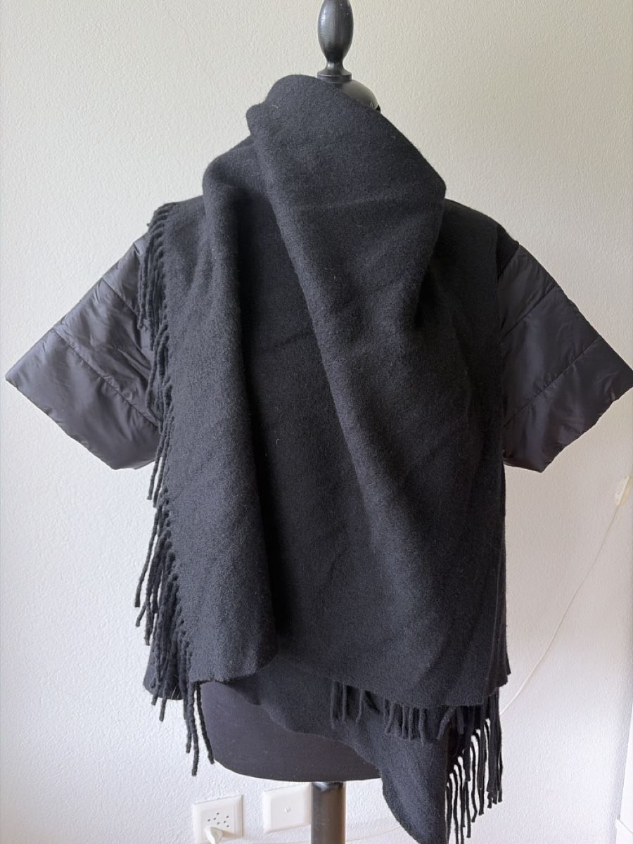 Bogner Sonstige Damenmode: Bogner Wollcape mit Daunenärmel – Neu (gemäss Beschreibung) aus Spiez von Mansfield_park 1