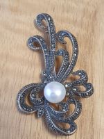 Vintage Designer Schlaufen-Brosche aus