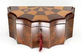 B0323 Antike Art Deco-Schatulle in Spinnwebenform rar ~1920