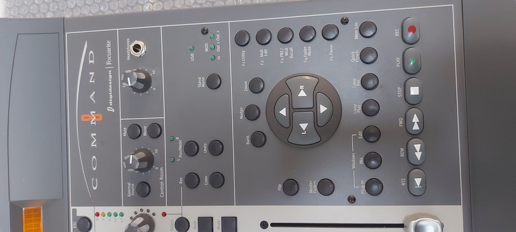 Digidesign Console di mixaggio: Digidesign Command 8 Audio Mixing inkl.netzteil, – Usato da Glattbrugg venduto da Swissmusik 3